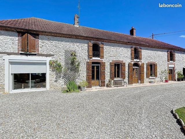 Maison vente à Avranches, Longueville