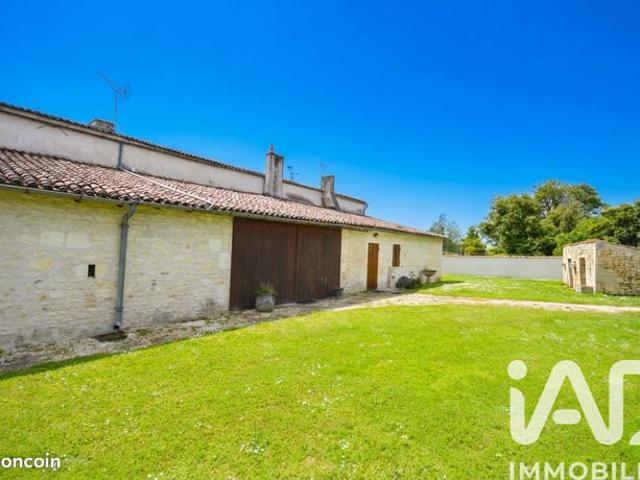 Maison vente à Saintes