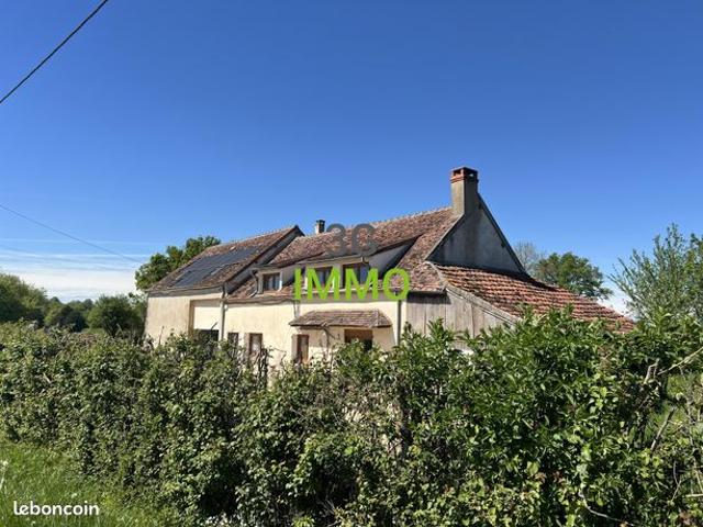 Maison vente à Saint-Amand-Montrond, Saint-hilaire-de-gondilly