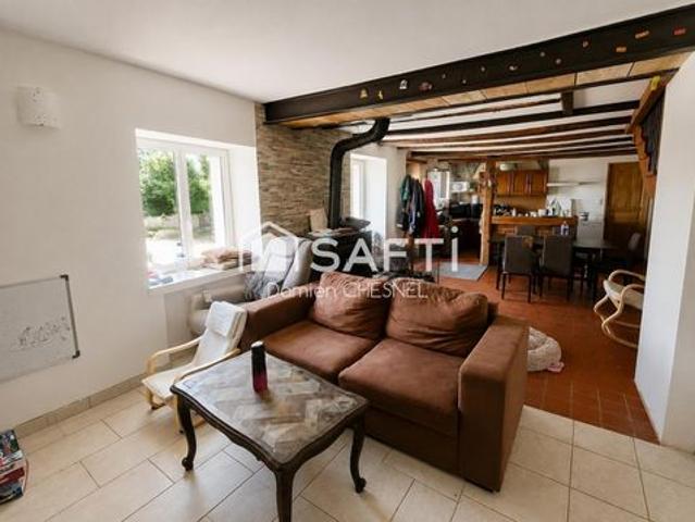 Villa vente à Saint-Amand-Montrond, Centre-Val de Loire