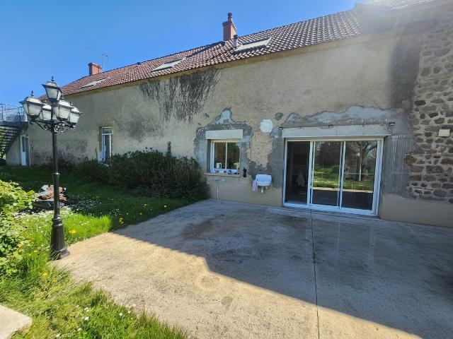 Ferme vente à Saint-Amand-Montrond, Coust