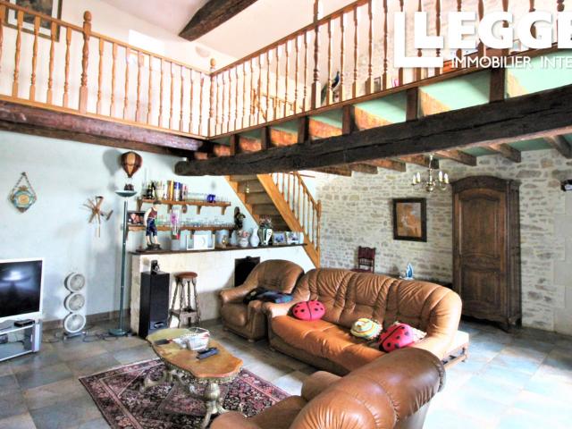 Maison vente à Confolens, Villefagnan
