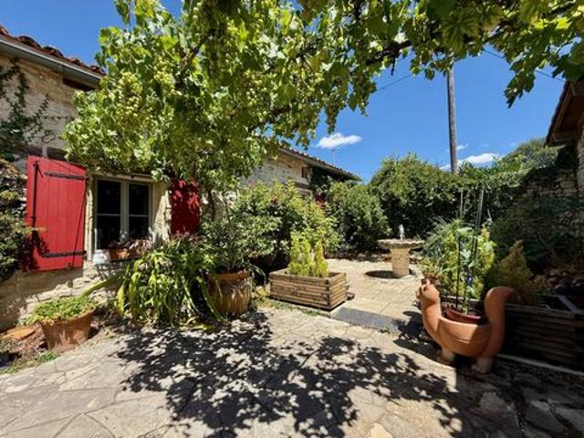 Maison vente à Saint-Coutant, Charente
