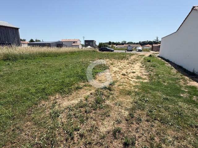 Terrain vente à Les Sables-d'Olonne, Longeville-sur-mer
