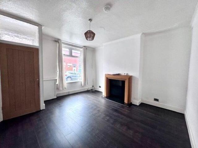 House for rent in Daubhill, Lee Bank