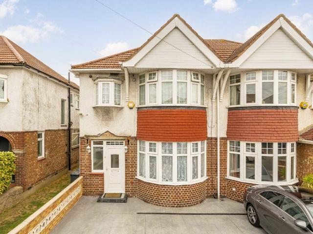 Apartment for rent in London Borough of Ealing, Greater London