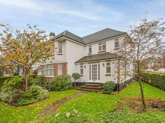 House for rent in Woodside Park, Greater London