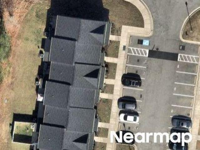 Townhouse for sale in Clayton