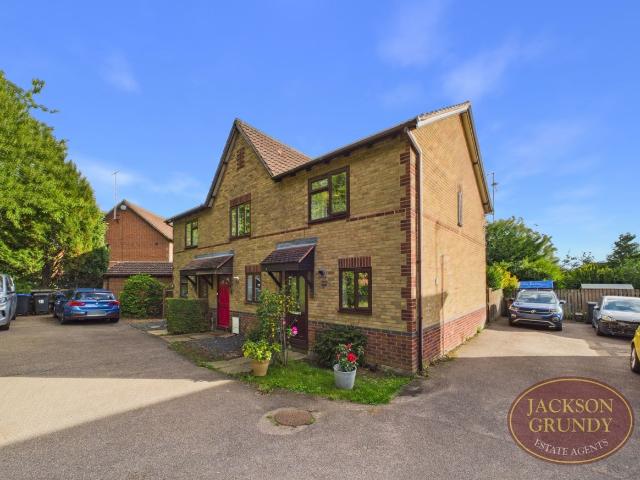 House for rent in East Hunsbury, Far Cotton