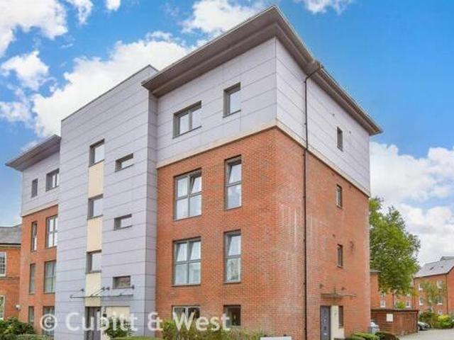 House for sale in Chichester, Littlecote