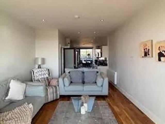 Apartment to rent in Bluebell, North Tipperary