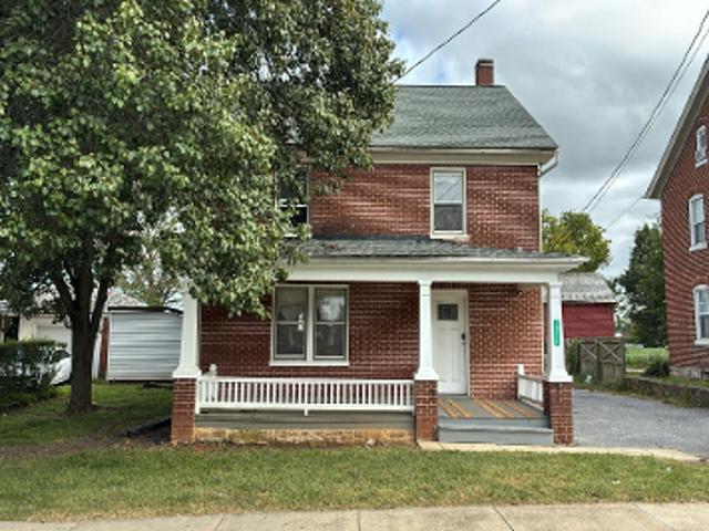 House for sale in Paramount, Paramount-Long Meadow