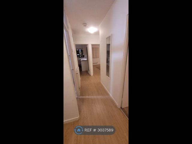 Room for rent in Roehampton, Greater London