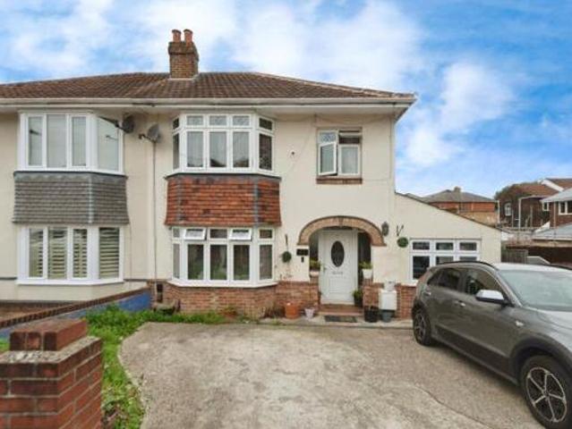 House for sale in Chilworth Old Village, Test Valley