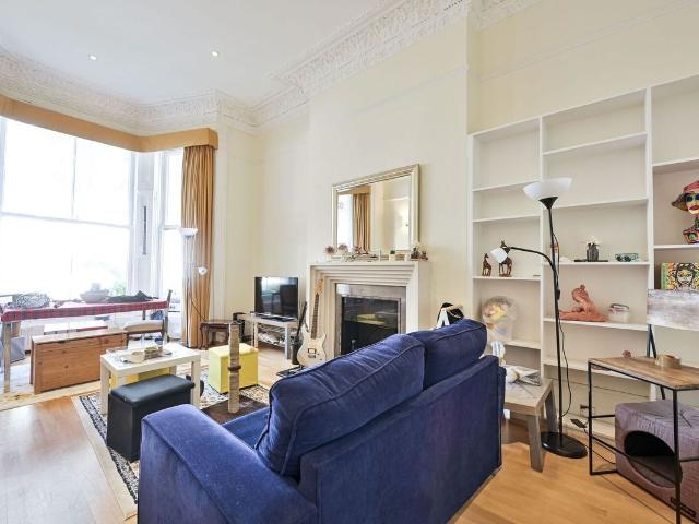 Apartment for rent in Earl's Court, Greater London