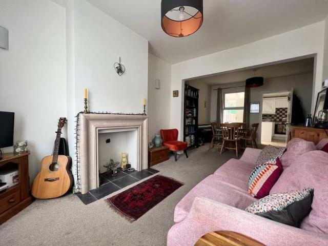 House for rent in Roselands, Eastbourne