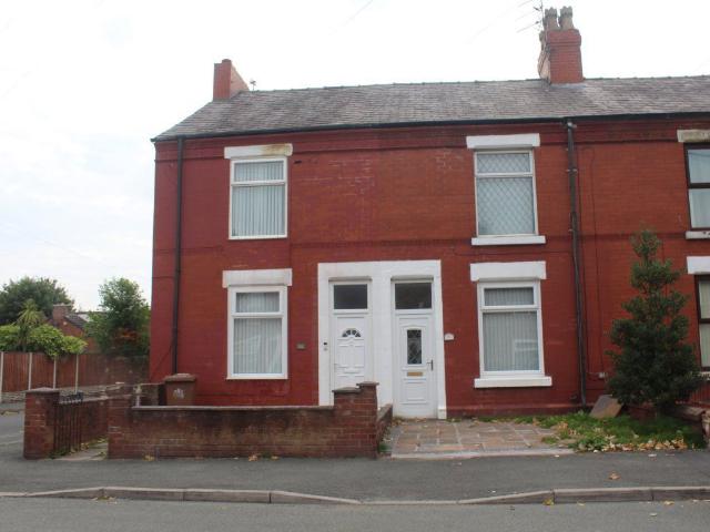 Room for rent in Rainhill, St Helens