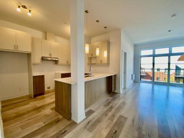 Apartment for rent in Longueuil, Quebec
