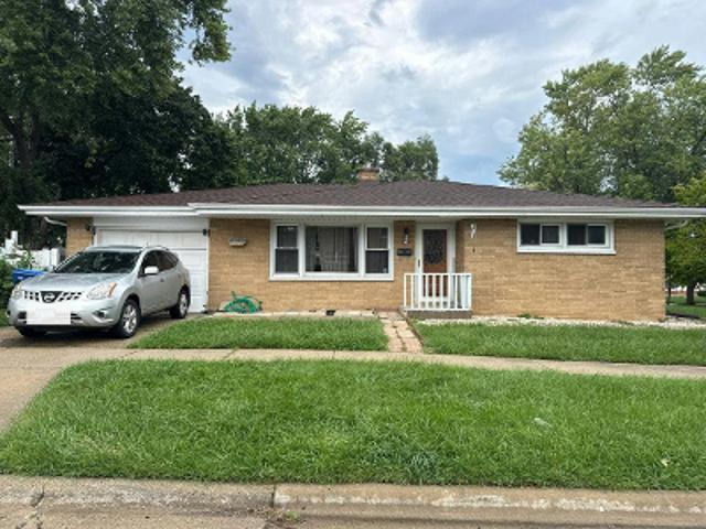 House for sale in Waukegan, Illinois