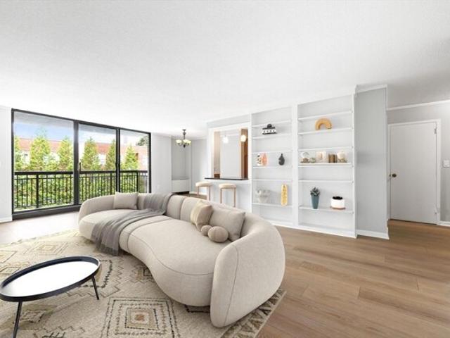 Condo for sale in Brookline