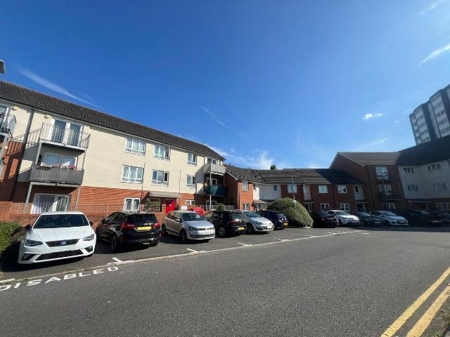 Apartment for rent in Slough