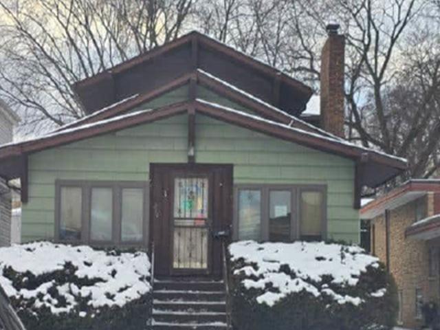 House for sale in Blue Island, Illinois