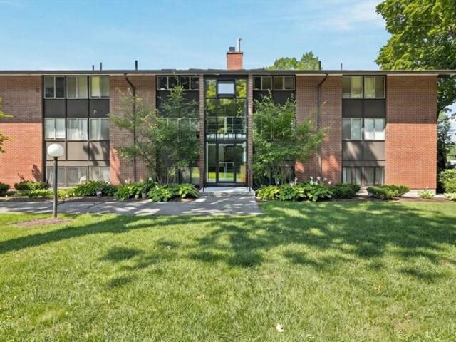 Condo for sale in Andover, Essex County