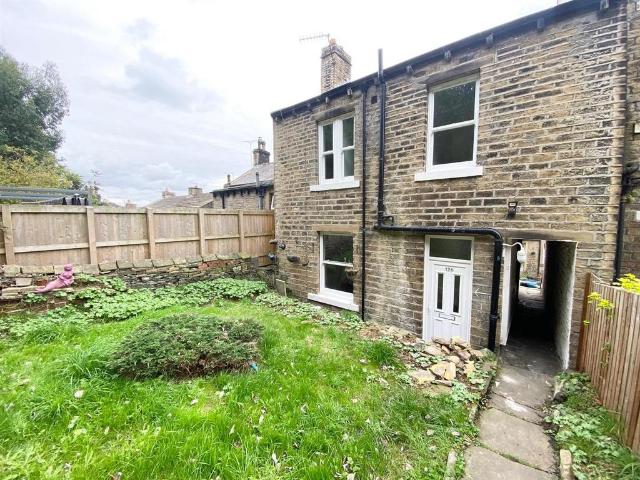 House for rent in Longwood Edge, Kirklees