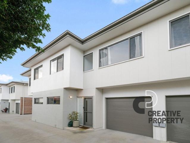 Townhouse for sale in Ambergate, New South Wales
