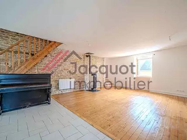 Maison vente à Lons-le-Saunier, Trenal