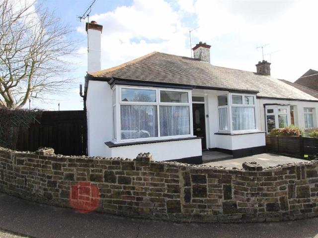 House for rent in Alton Barnes, Essex