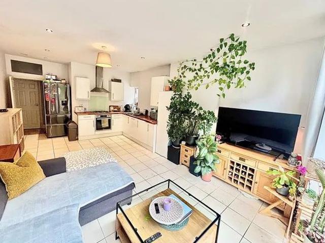 Apartment for rent in Wanstead, Greater London