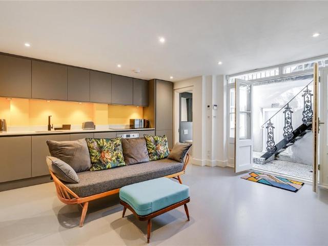 Apartment for rent in Barnsbury, Greater London