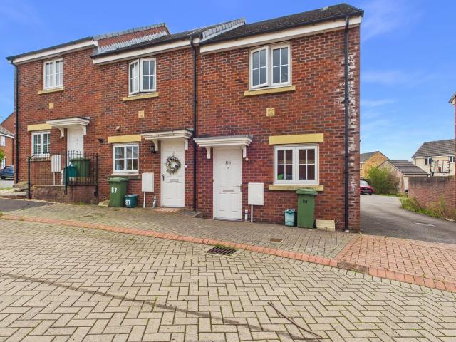 House for rent in Bryncae, Wales