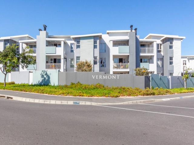 Apartment for rent in Burgundy Estate, City of Cape Town