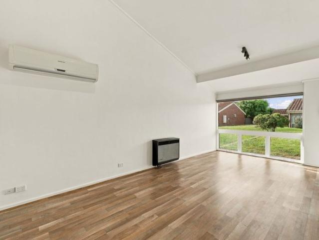 Apartment for rent in Seaton, Adelaide