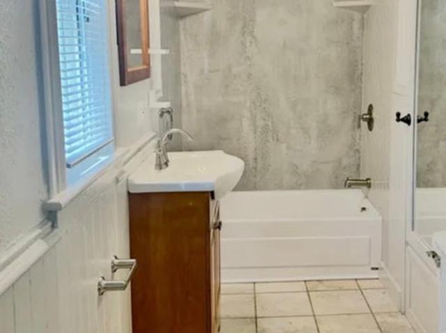 Room for rent in Mclean, Illinois