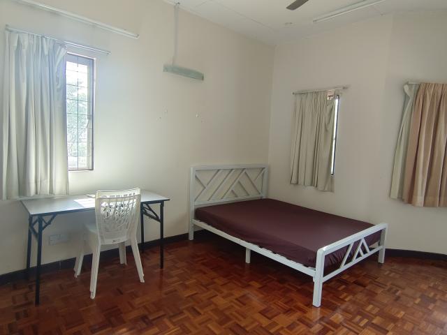 Room for rent in Petaling, Damansara Damai