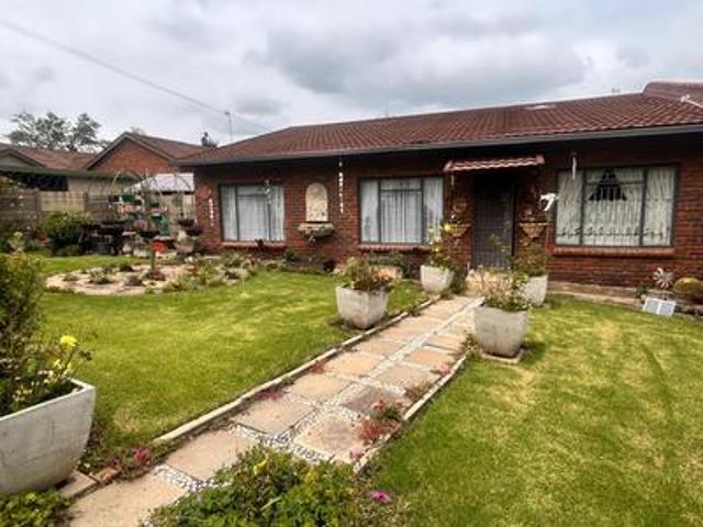 Townhouse for sale in Gert Sibande, Mpumalanga