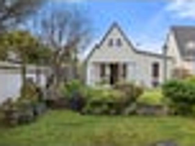 Apartment for sale in Days Bay, Wellington