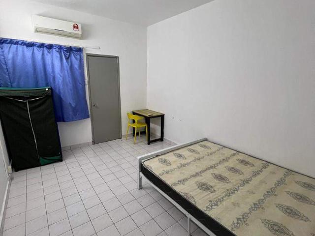 Room for rent in Petaling, Damansara Damai
