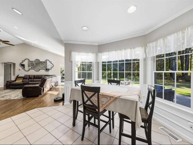 Room for rent in Smithfield, Rhode Island