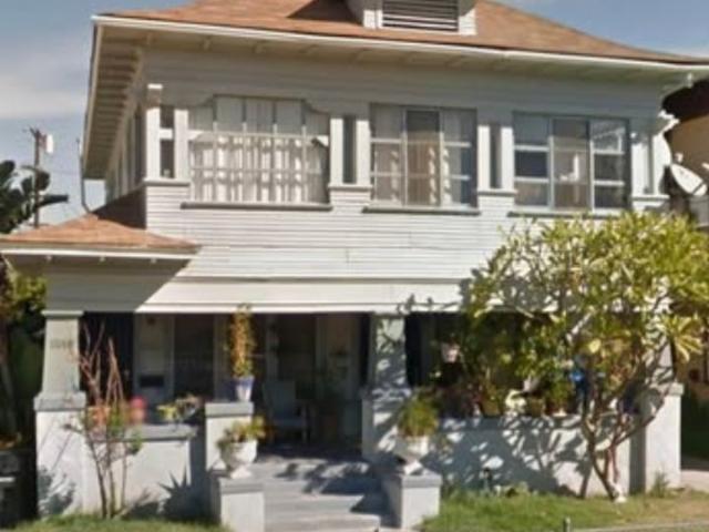 Room for rent in Canoga Park, California