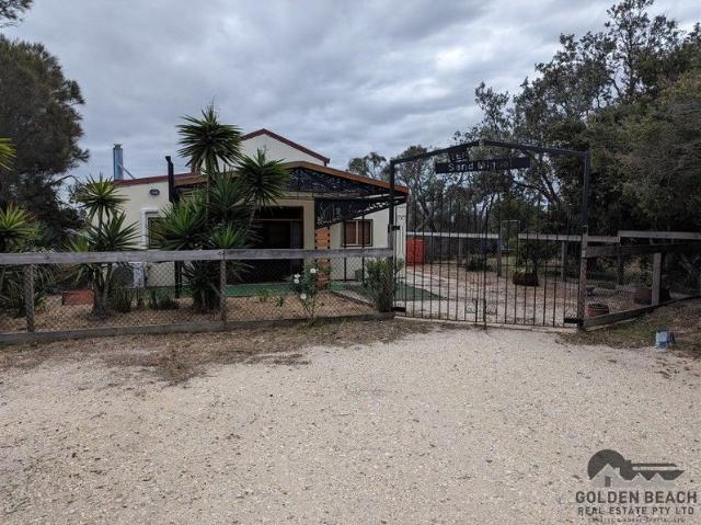 House for sale in Victoria