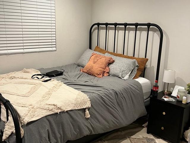 Room for rent in Costa Mesa, California