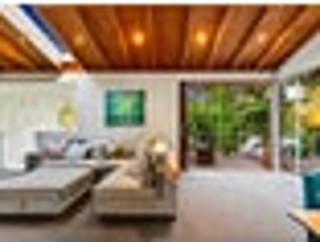 House for sale in Oratia