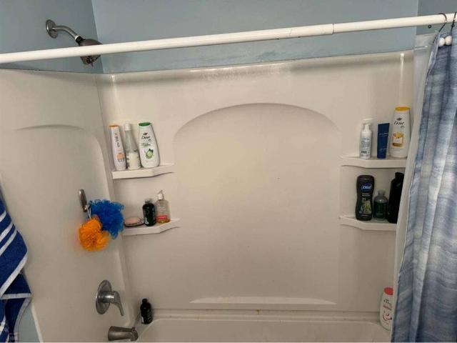 Room for rent in Third Ward, Grand Rapids