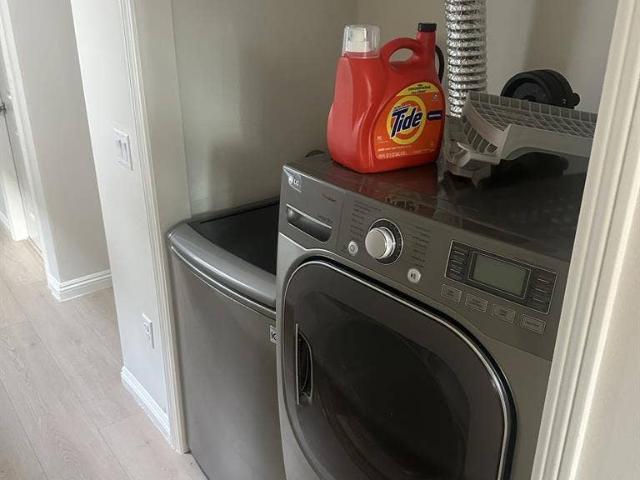 Room for rent in Canoga Park, California