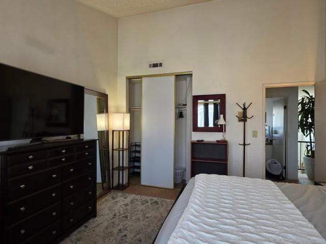 Room for rent in Redondo Beach, California