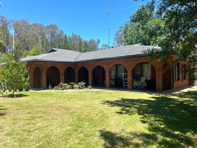 Cottage for sale in Coonabarabran, New South Wales